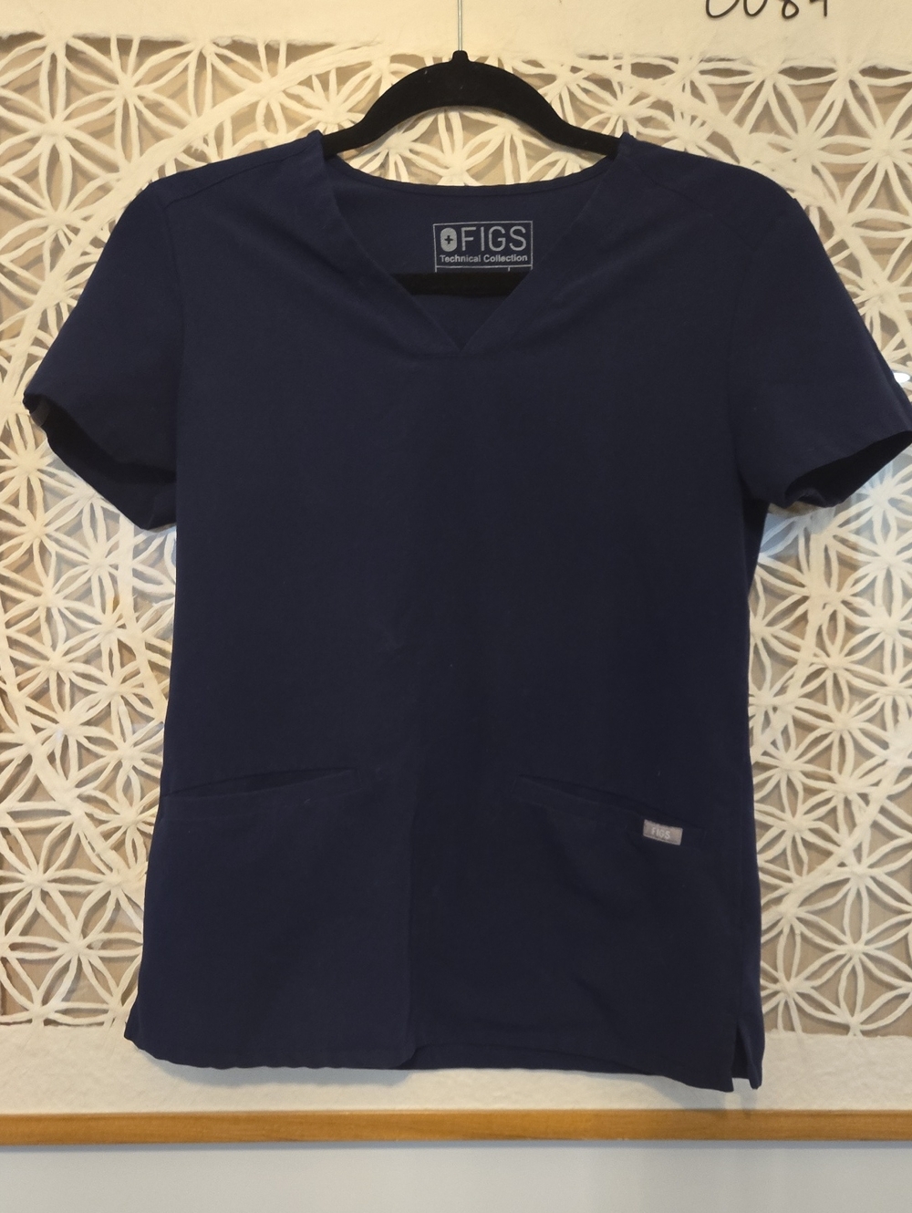 FIGS Casma Women's Navy V-Neck Scrub Top Size XXS